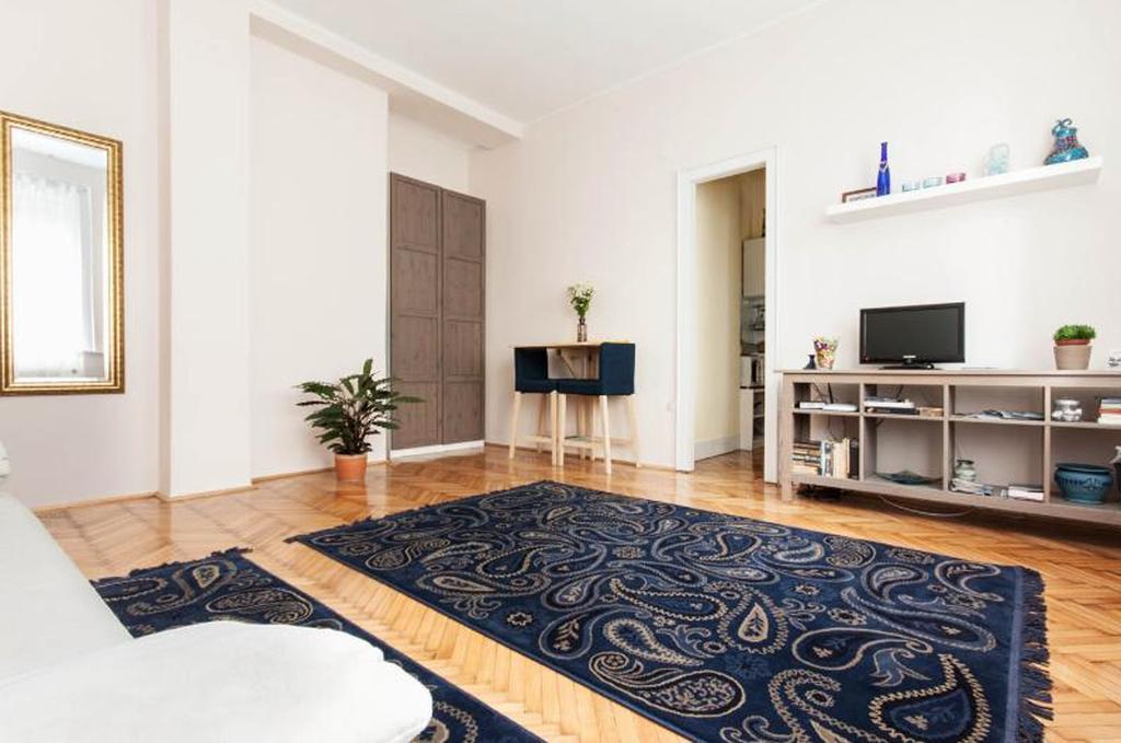 Home Away Apartment Budapest Room photo